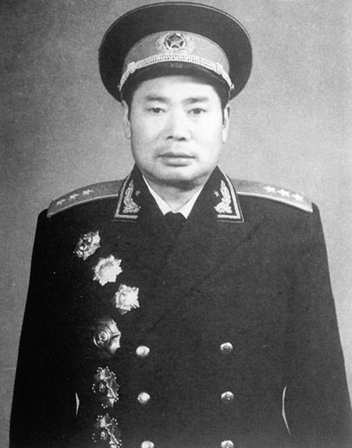 楊得志