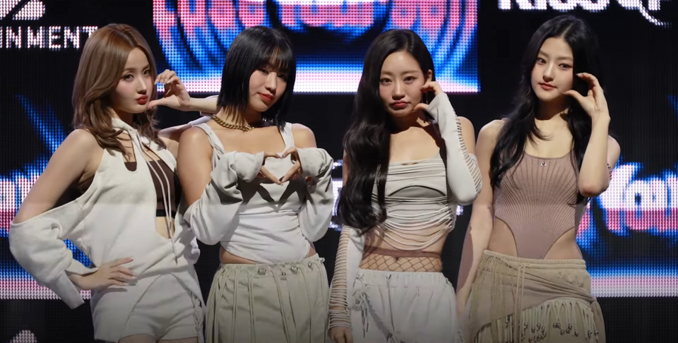 KISS OF LIFE (組合)