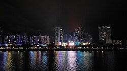陵水县椰林镇滨河南路的夜景